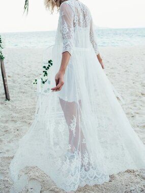 Spell & The Gypsy Collective Canyon Moon Duster | Bridal Lace Gown | Medium